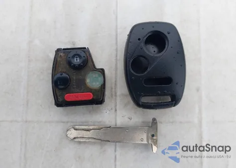 2007 Honda Fit Sport from USA, damaged, VIN JHMGD38677S032034